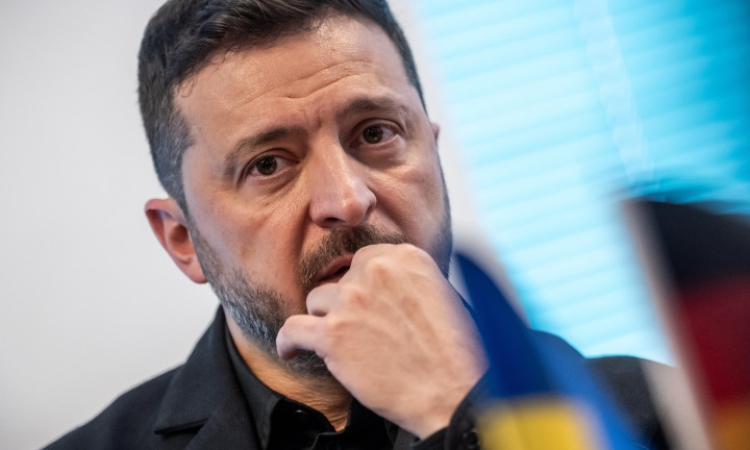 Зеленски уволни правителството на Украйна